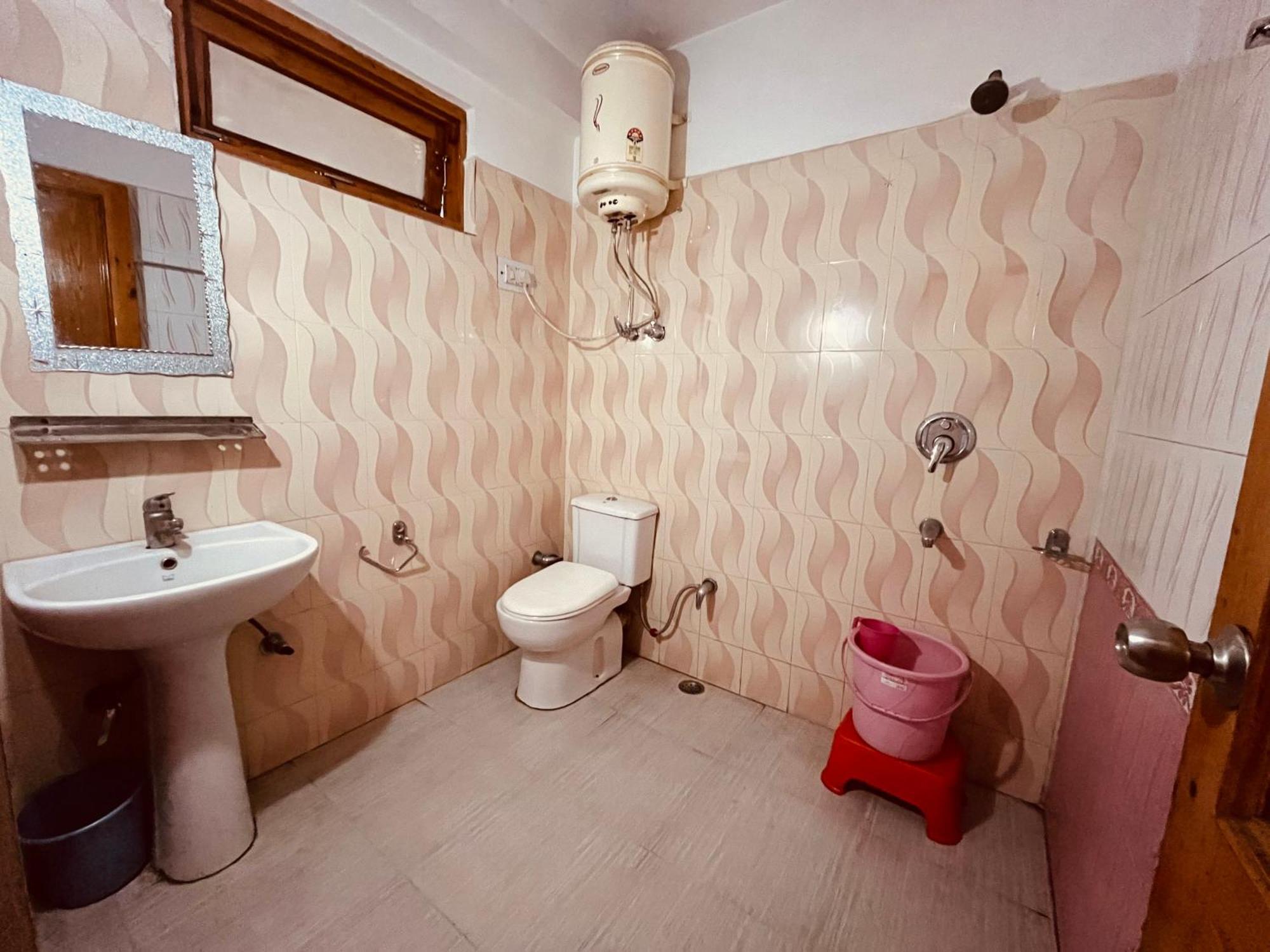 Hamir Guest Stays Ooty Exterior photo